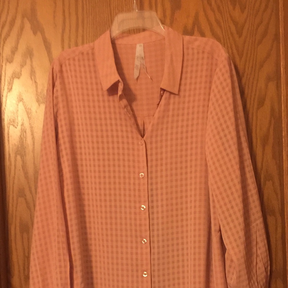 Melissa McCarthy Long Blouse